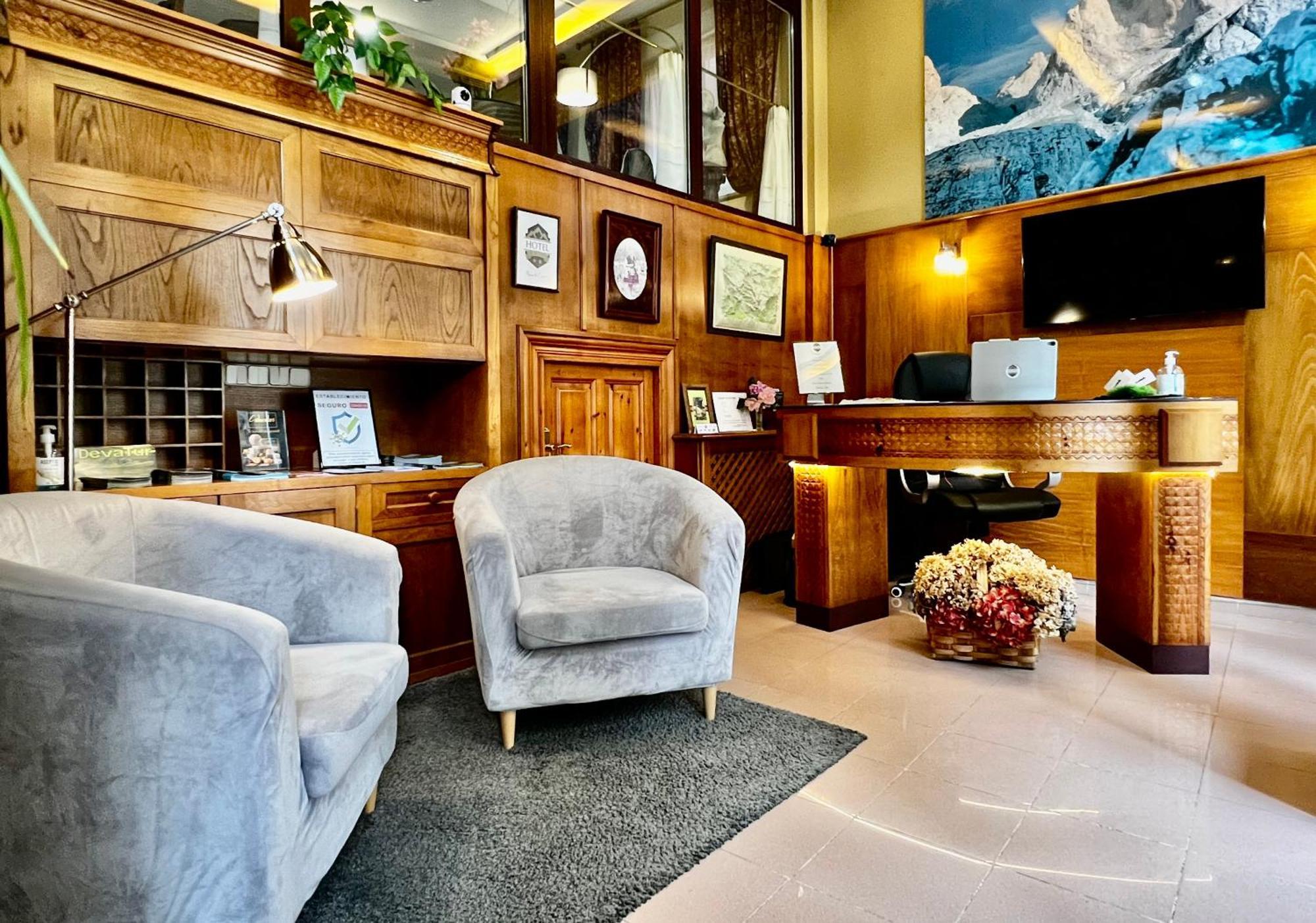 Hotel La Rivera اريناس دي كابراليس المظهر الخارجي الصورة