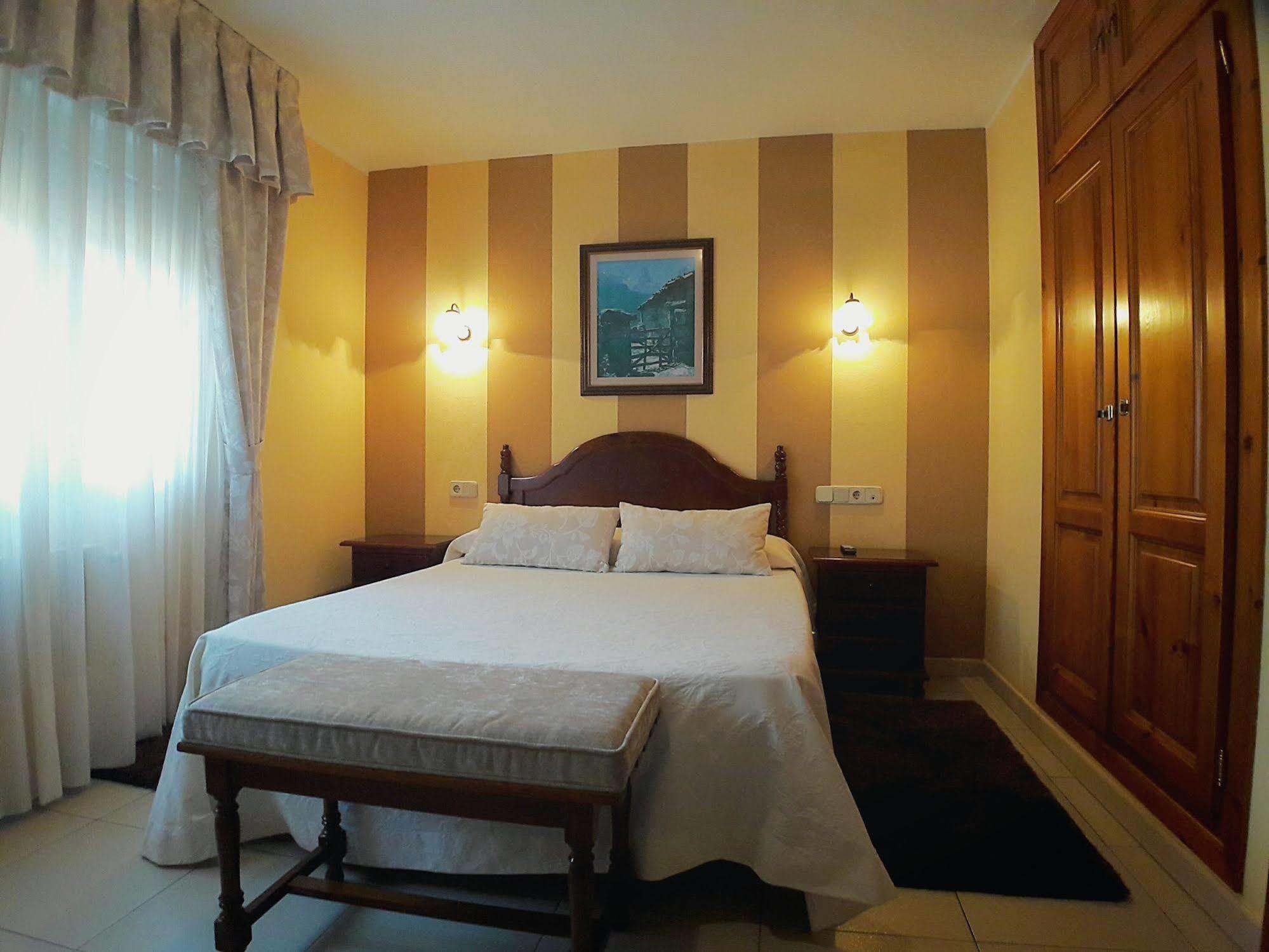 Hotel La Rivera اريناس دي كابراليس المظهر الخارجي الصورة