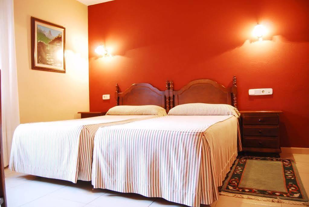 Hotel La Rivera اريناس دي كابراليس المظهر الخارجي الصورة